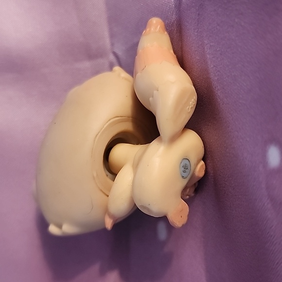 Littlest Petshop Lps #669 Hasbro Raccoon Raton Laveur Rose Creme Yeux Vert Bleu - Picture 3 of 4